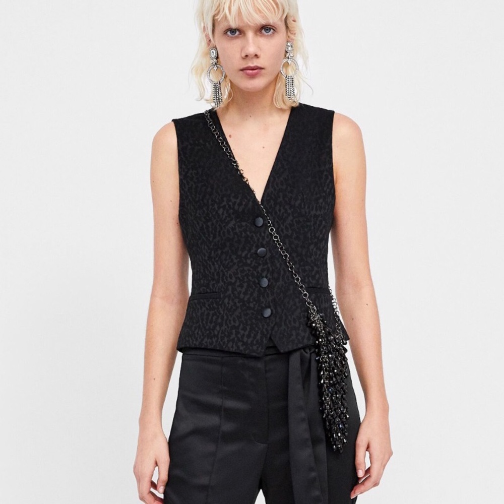🏷NWT ZARA Animal Print Black Jacquard Vest S
